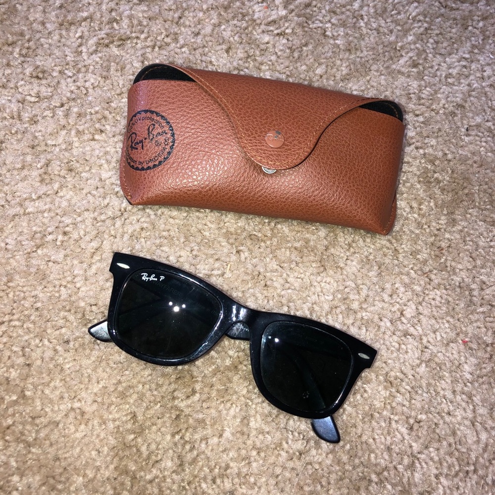 Polarized Ray-Ban Wayfarer Sunglasses